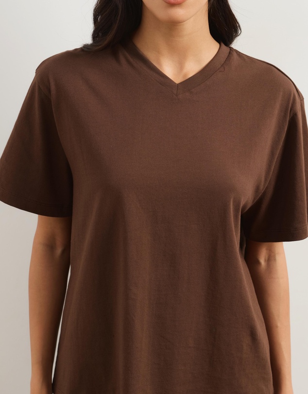 Atmos&Here - High V-Neck Organic Cotton Short Sleeve T-Shirt