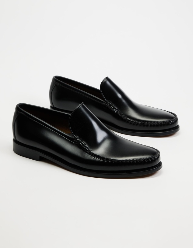 G. H. BASS - Cobra Venetian Loafers