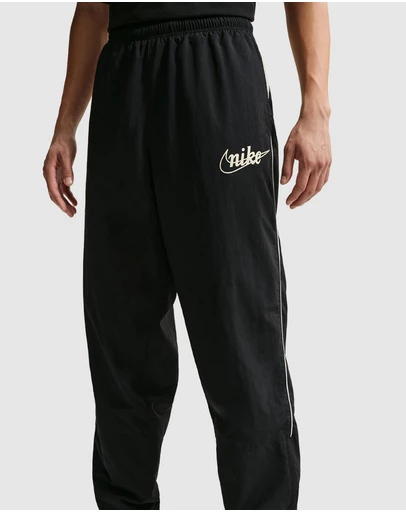 Nike - Sportswear Club Lightweight Pants