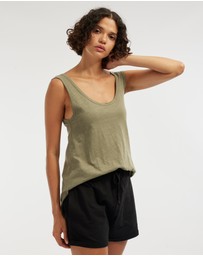 Amelius - Bailey Rounded Hem Tank