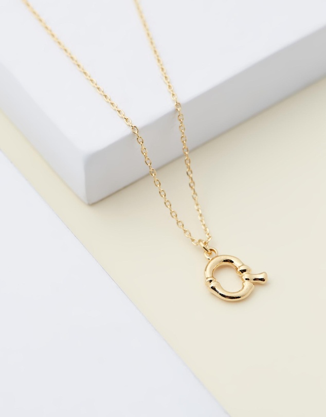 Zahar - Letter Q Necklace