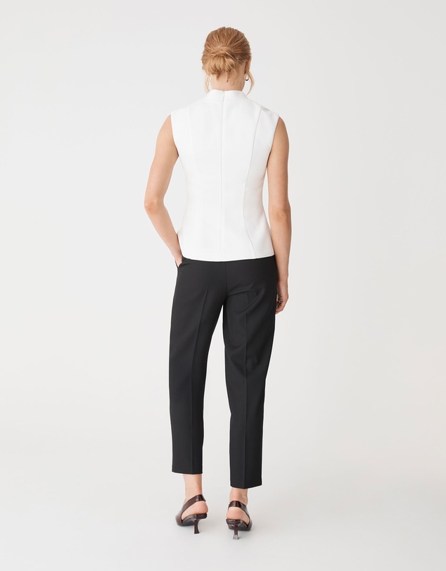 Forcast - Juno V-Neck Ponte Top