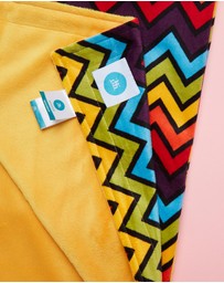 itti bitti - Travel Blankee - Shazam with Saffron