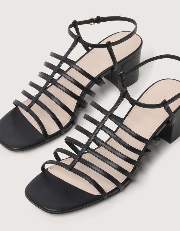 Review - Cynthia Heel