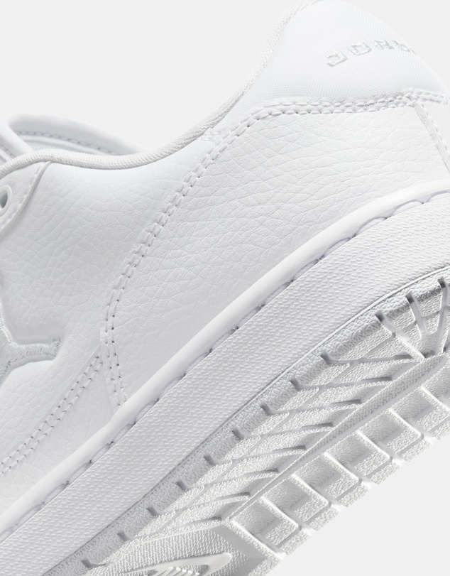 Nike - Jordan Court Connect Low - Women's