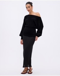 Minima Esenciales - Oriel Off Shoulder Knit Top