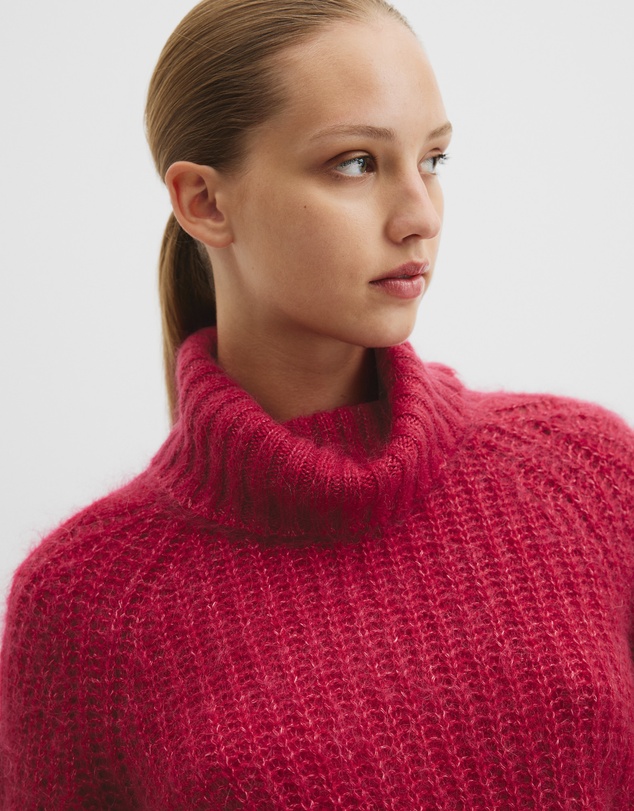 Country Road - Lofty Merino Wool Funnel Neck Knit