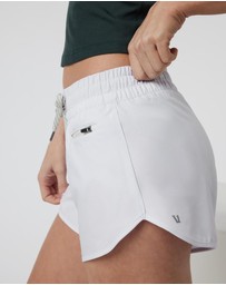 Vuori - Clementine 4 Shorts 2.0
