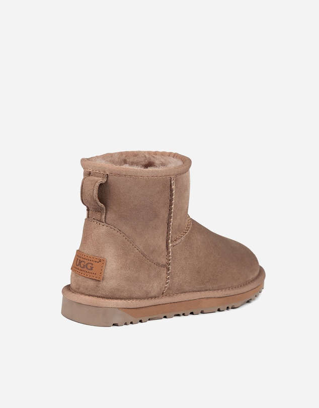 Ozwear Connection Uggs - Ugg Classic Mini Boots (Water Resistant)