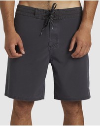 Quiksilver - Mens Surfsilk Street Trunk 18