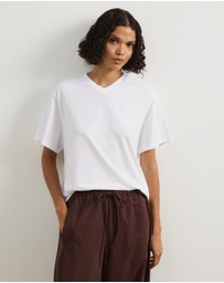 Atmos&Here - High V-Neck Organic Cotton Short Sleeve T-Shirt