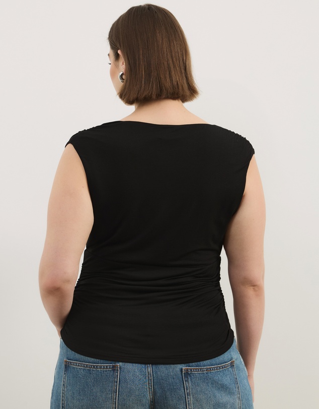 Atmos&Here Curvy - Savannah V Neck Ruched Top