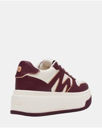 Steve Madden - Dynamo White Cherry Lacq Sneakers