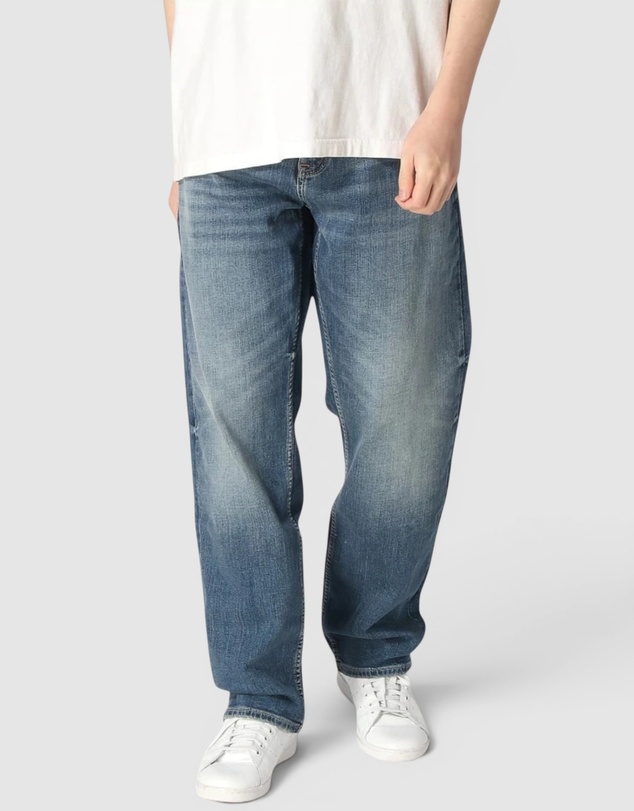 GUESS - Damon Straight Leg Jeans