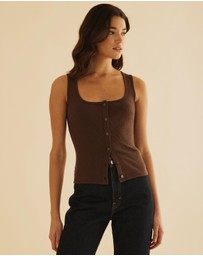 Atmos&Here - Blair Scoop Button Front Tank