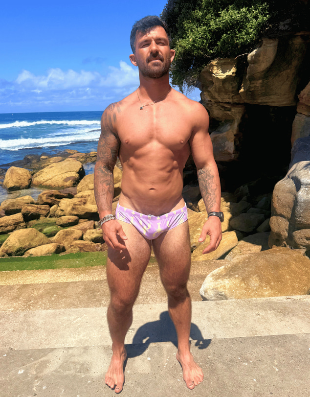 Salty Johnson - Yabbies Brief
