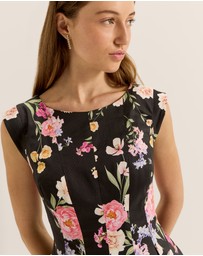 Review - Jardin Dress