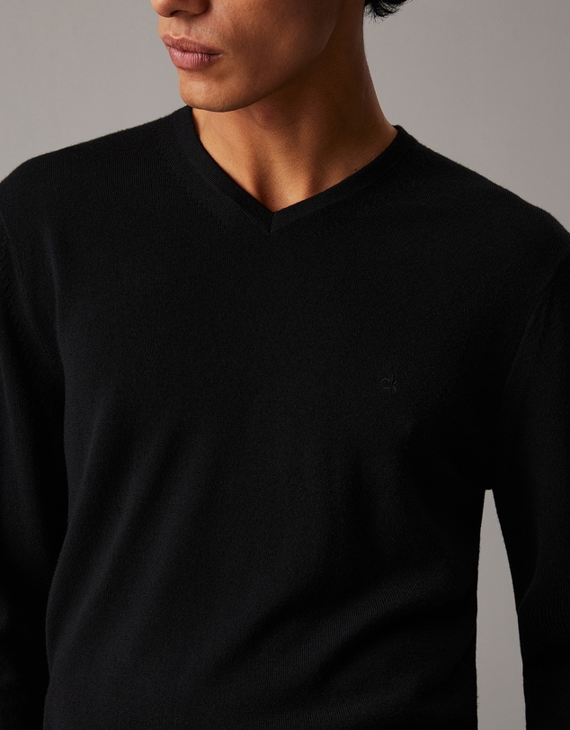 Calvin Klein - Merino Wool V-neck Jumper