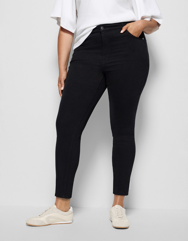 Commonry - Skinny Leg Jean