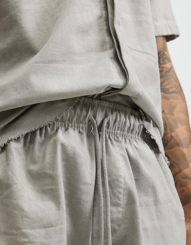 Surrounded By Ghosts - The Andradite Linen Drawstring Shorts