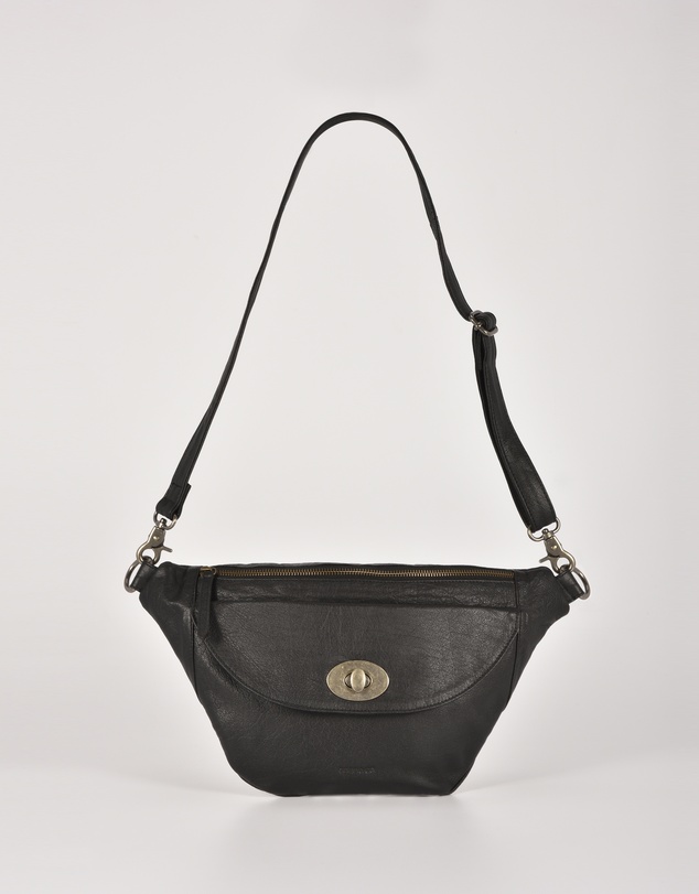 Cobb & Co - Dickson Leather Crossbody Bag