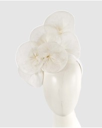 Max Alexander - Large Lilly White Flower Fascinator
