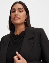 Forever New Curve - Victoria Curve Single Breasted Blazer