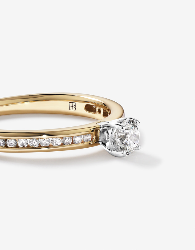 Michael Hill - 0.45 Carat TW Round Brilliant Signature 101 Diamond Ring in 14kt Yellow & White Gold