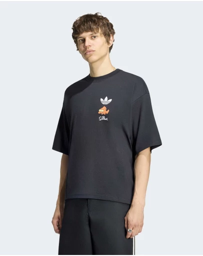 adidas Originals - adidas Disney Blinky Graphic Oversized T-Shirt Mens