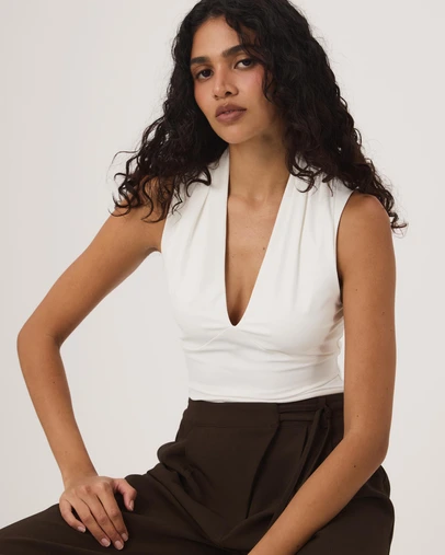 Atmos&Here - Charlotte High V-Neck Gathered Top