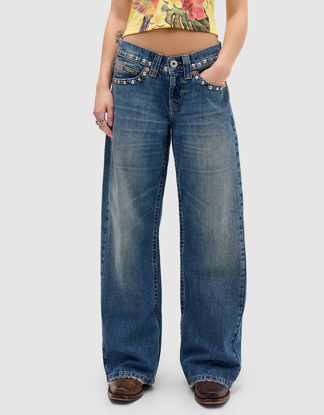 BDG By Urban Outfitters - Kayla Lowrider Studded Jeans