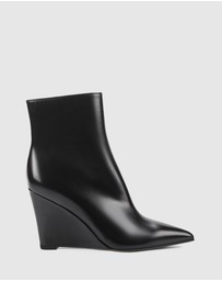LANA WILKINSON - Flynn Wedge Boot