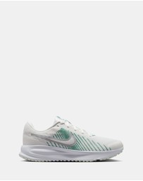 Nike - Run Defy - Women's