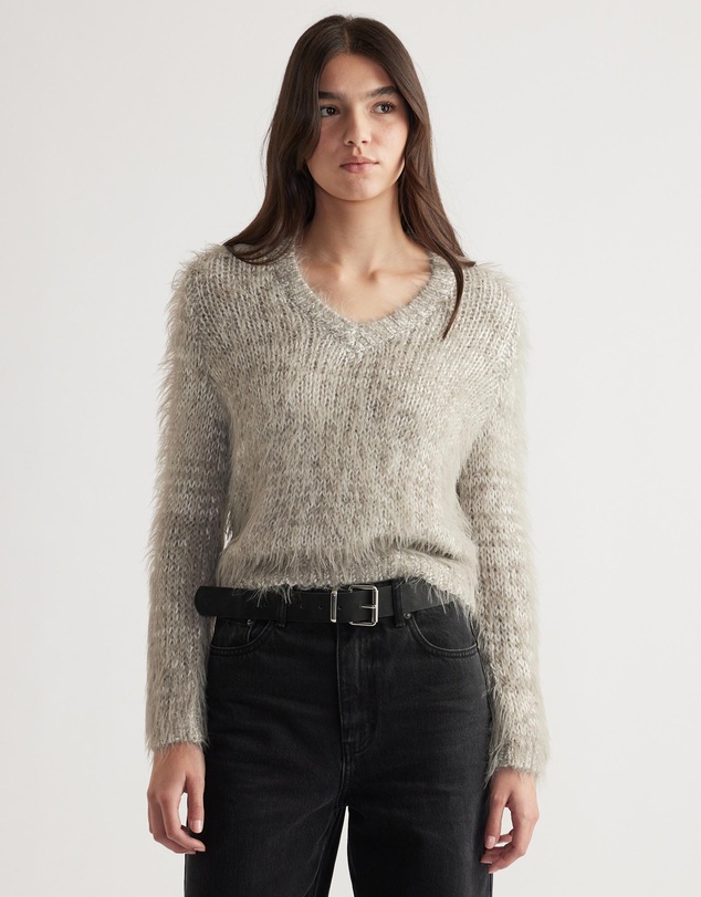 Decjuba - Mai Fluffy V-Neck Knit Jumper