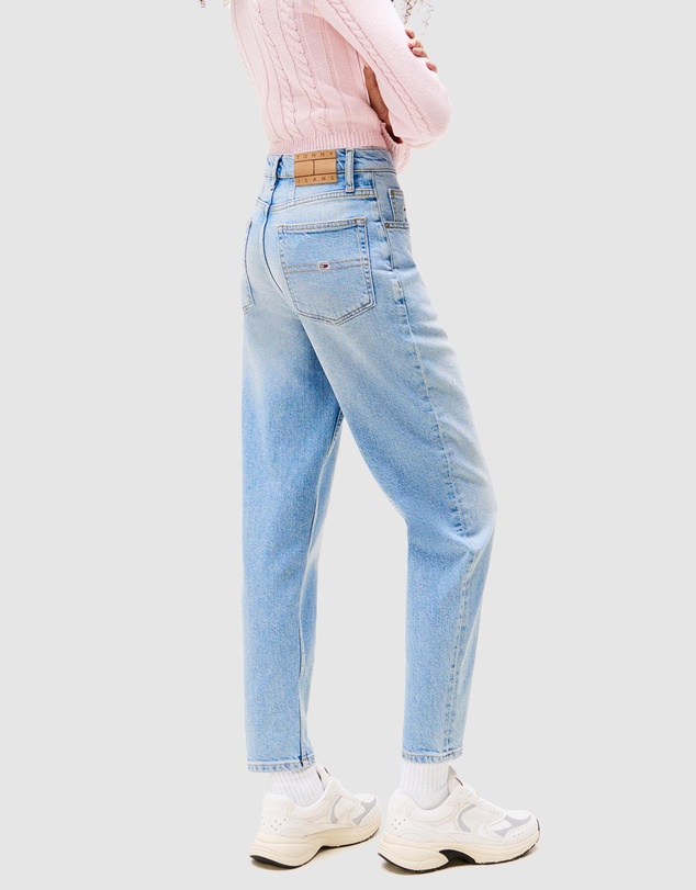 Tommy Jeans - Ultra High Rise Tapered Mom Jeans
