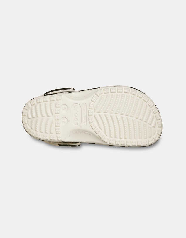 Crocs - Classic Pop Petals Clogs - Women's