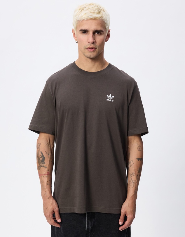 adidas Originals - Essentials Loose Fit T-Shirt - ICONIC EXCLUSIVE