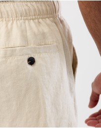 Wayver - Linen Shorts