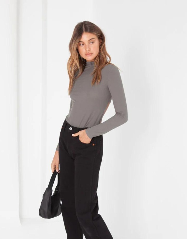 Style Addict - Rikki Top