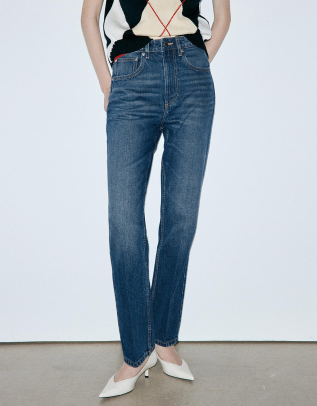 M.N.G - High Waist Straight Jeans