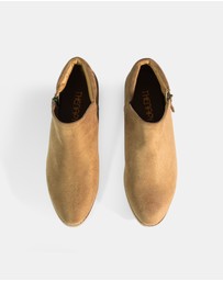 Therapy - Muskat Ankle Boots
