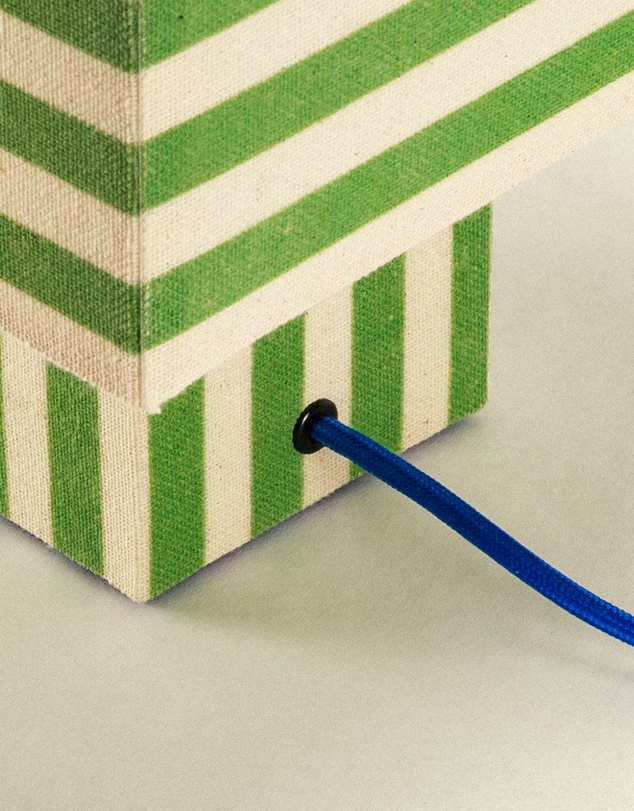 Dennis Did It - Volley Lamp Grass