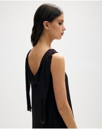 Minima Esenciales - Mika Scarf Maxi Dress