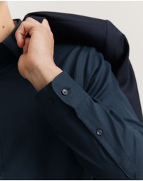 Country Road - Slim Fit Textured Travel Shirt