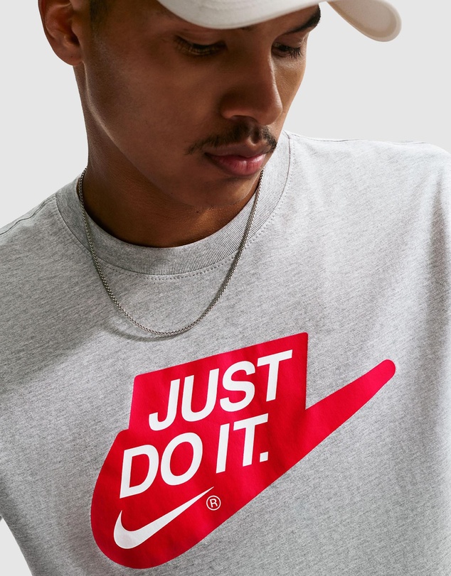 Nike - Nike Sportswear T-Shirt