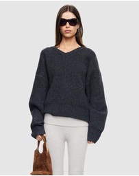 Lioness - Dolce V-Neck Knit Jumper