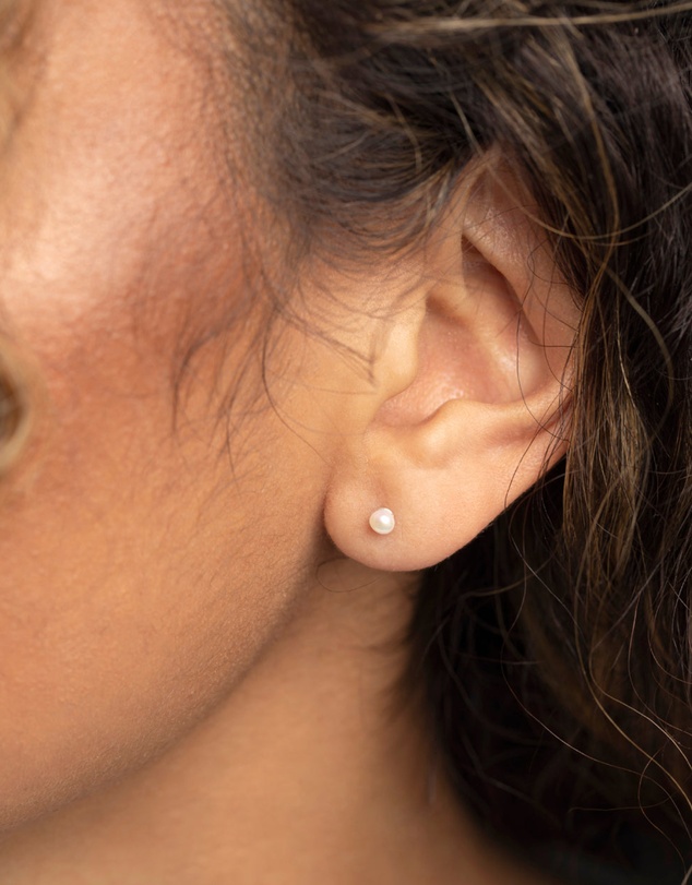 Lovisa - Sterling Silver Freshwater Pearl Stud Earrings