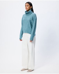Lindsay Nicholas New York - Varsity Sweater (W Snood)
