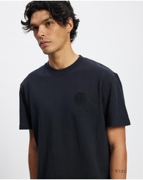 Deus Ex Machina - Pill Logo Tee