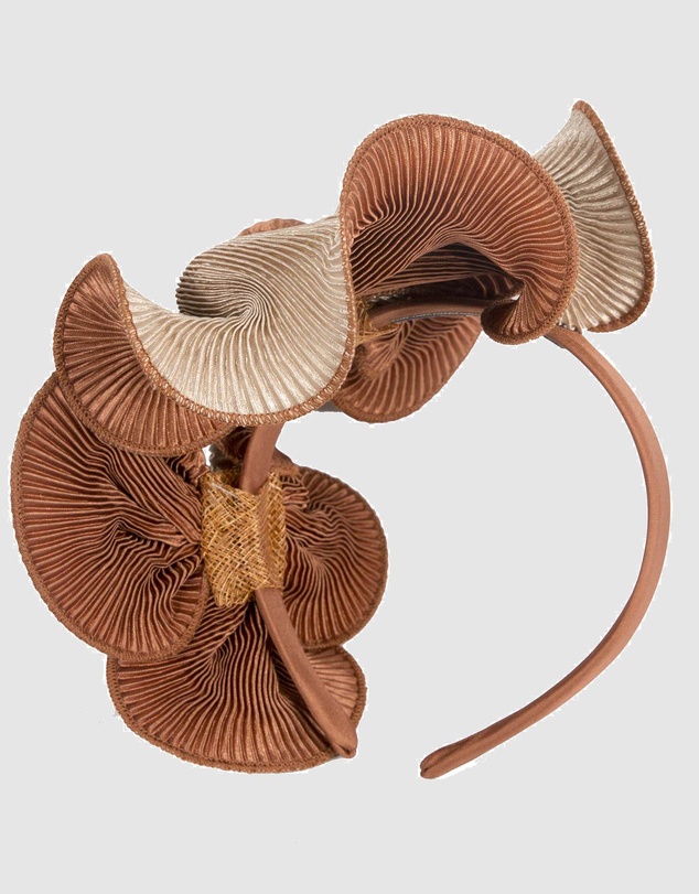 Max Alexander - Tan Racing Fascinator